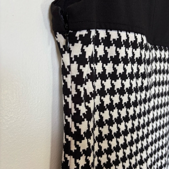 🎉4/30$🎉 San Francisco NWT Sleeveless Dress - Size Small - Picture 6 of 6